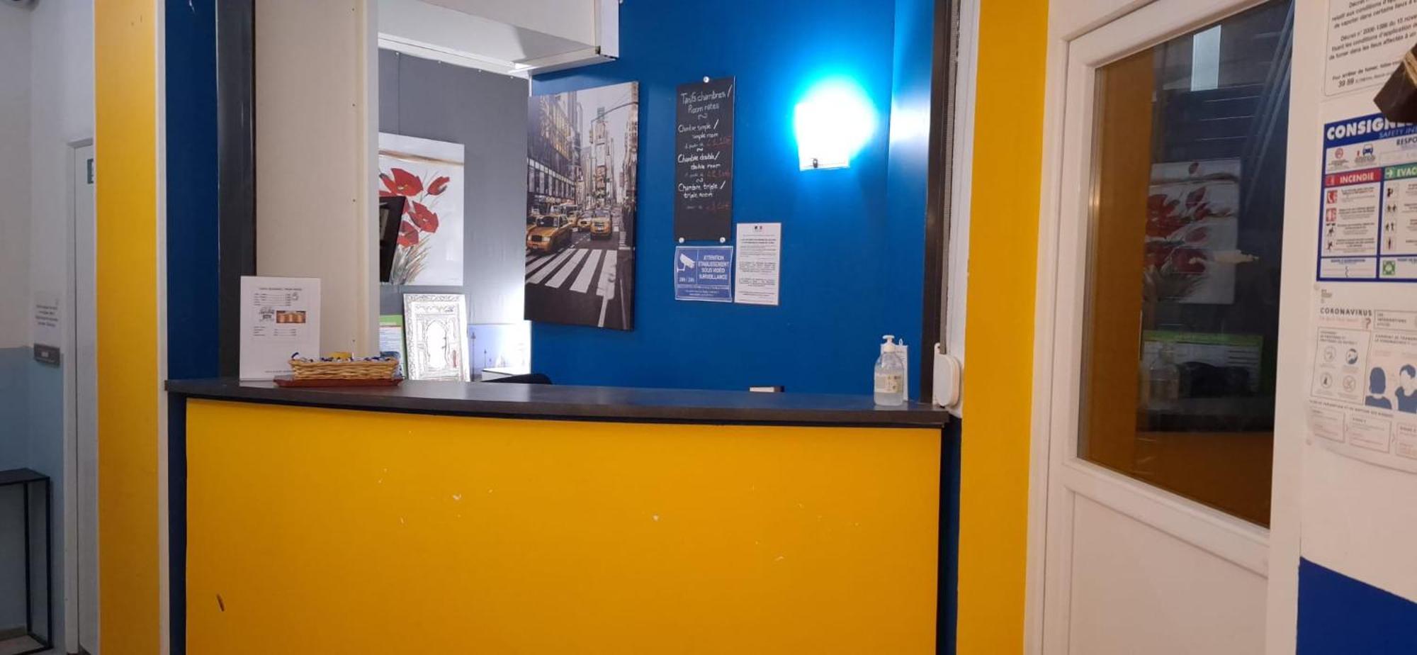 Hotel- Restaurant Le Saint Quentin Екстериор снимка
